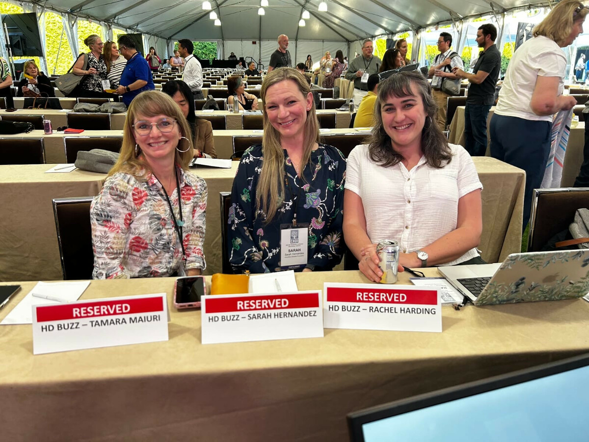 Team HDBuzz front and center, excited to bring you live updates from CHDI's 20th Annual Huntington's Disease Therapeutics Conference!